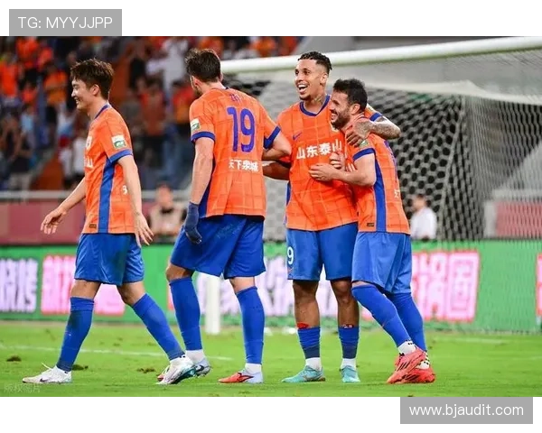 新援首次亮相表现稳健，迅速融入球队战术体系