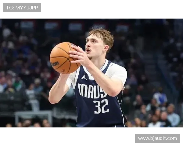 库珀·弗拉格突破拉开空间提升球队无球进攻效率